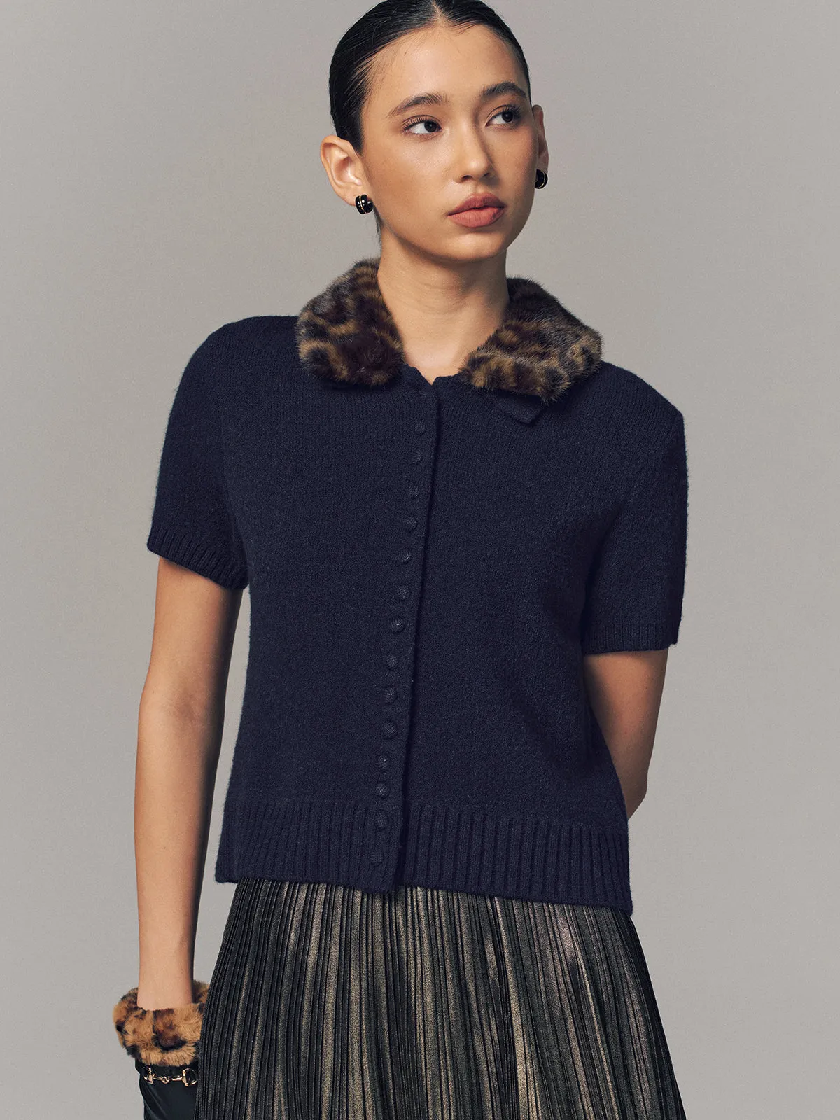 Leopard Faux Fur Collar Short-Sleeve Cardigan sold by COMMENSE product image thumbnail 3