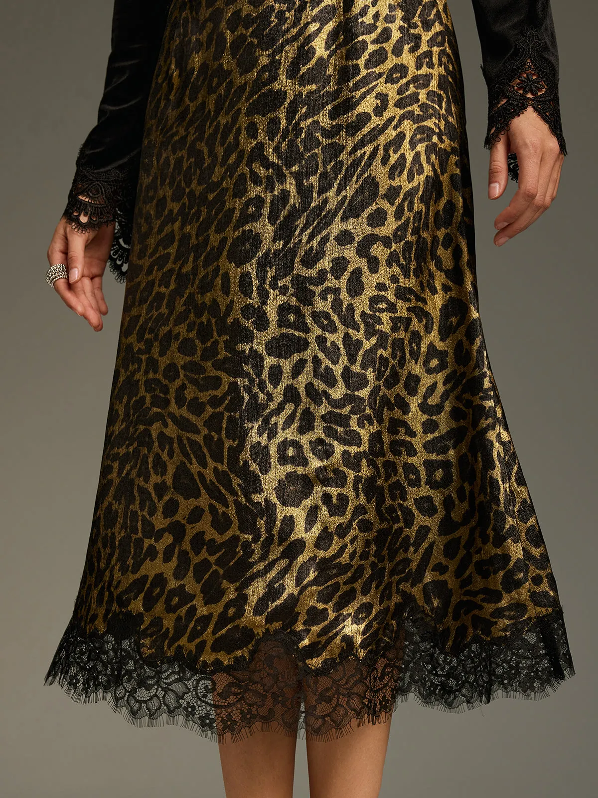 Leopard-Print Lace-Trimmed Midi Skirt sold by COMMENSE product image thumbnail 5