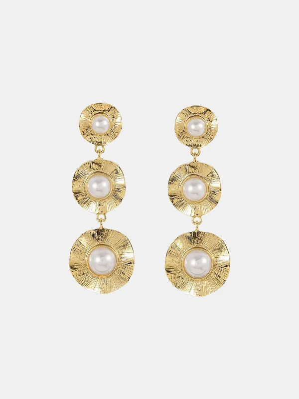 Textured Pearl Tiered Earrings made by COMMENSE