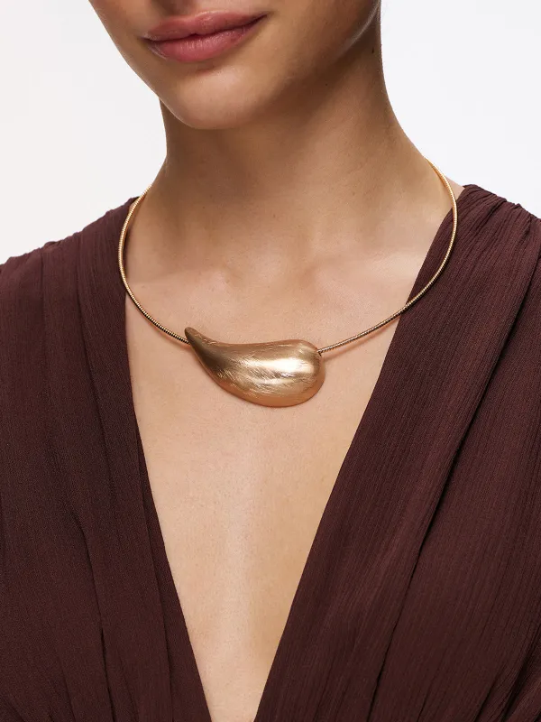 Teardrop-Shaped Choker Necklace made by COMMENSE