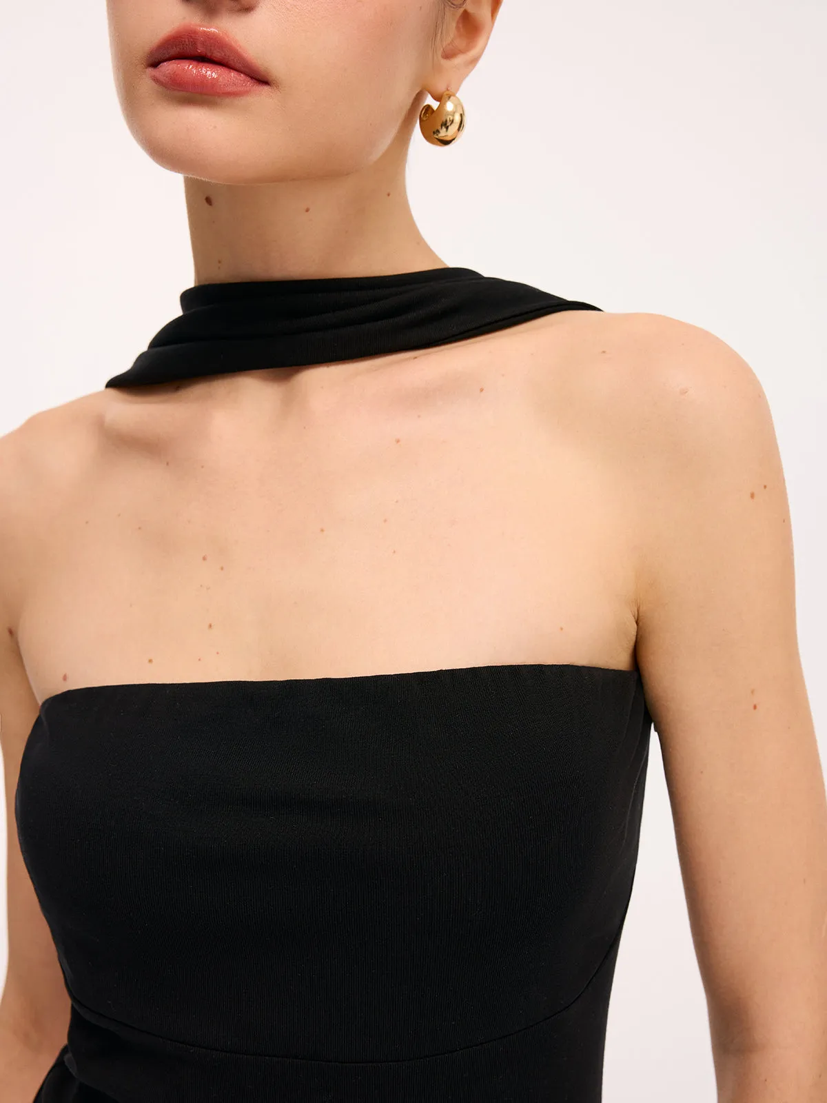 Paneled Design Color-Block Halter Backless Maxi Dress sold by COMMENSE product image thumbnail 4