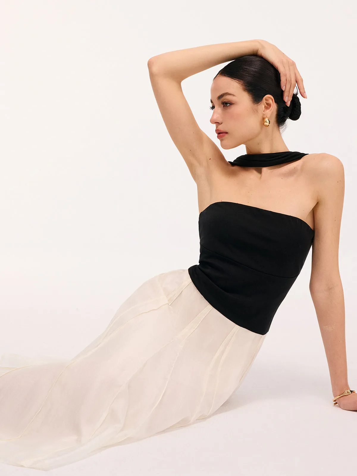 Paneled Design Color-Block Halter Backless Maxi Dress sold by COMMENSE product image thumbnail 3