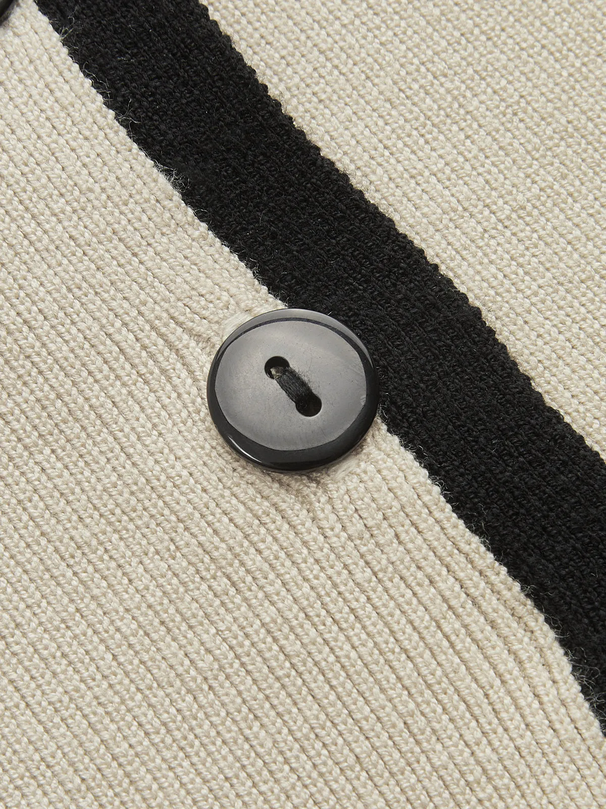 Contrast Trim Sleeveless Knit Top sold by COMMENSE product image thumbnail 5