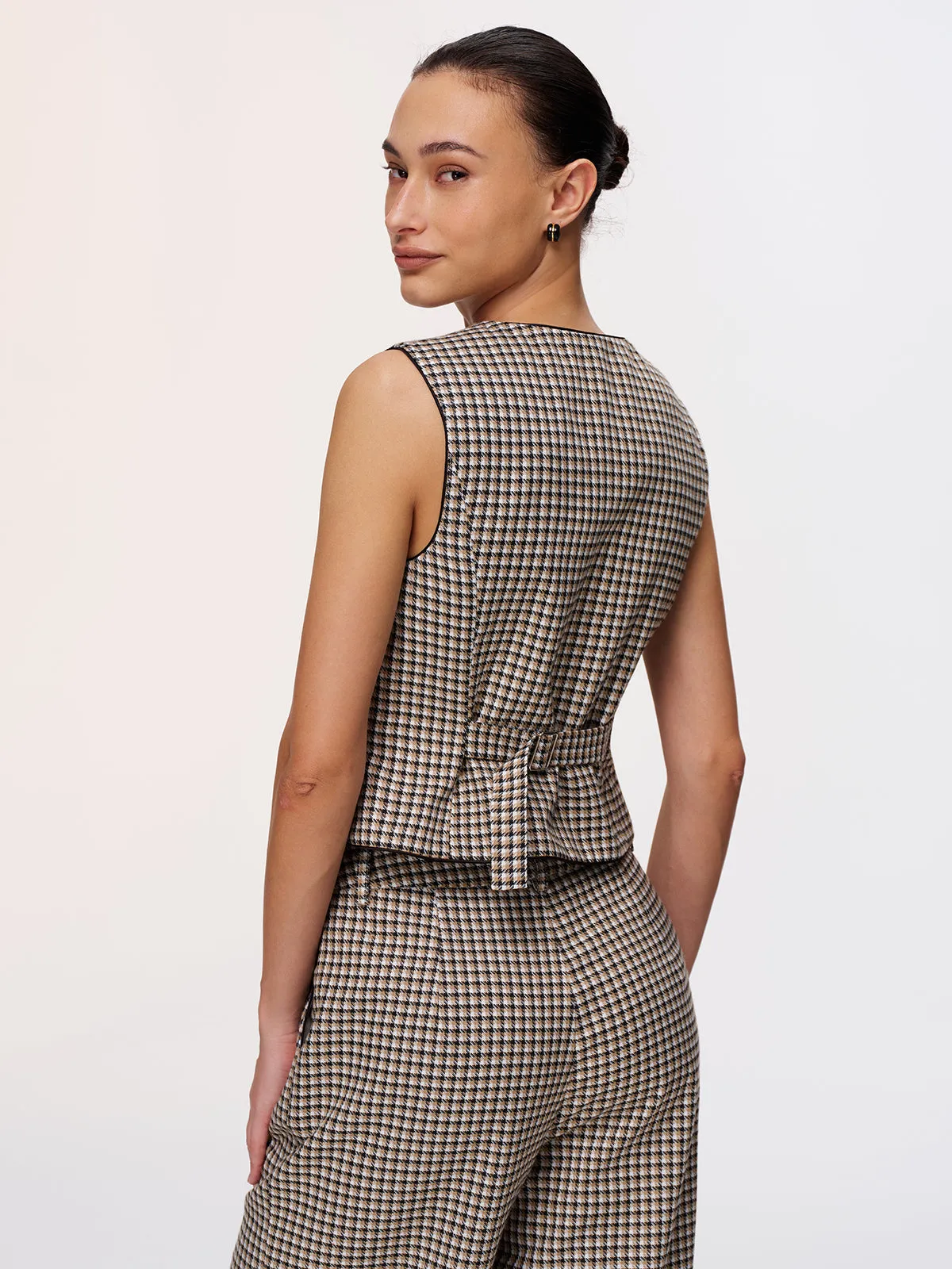 Plaid Vest & Wide Leg Pants Set sold by COMMENSE product image thumbnail 5