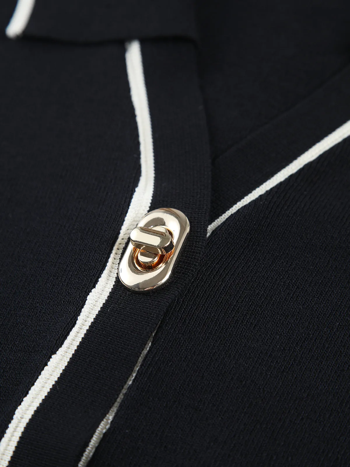 Contrast Trim Button Sweater Vest sold by COMMENSE product image thumbnail 2