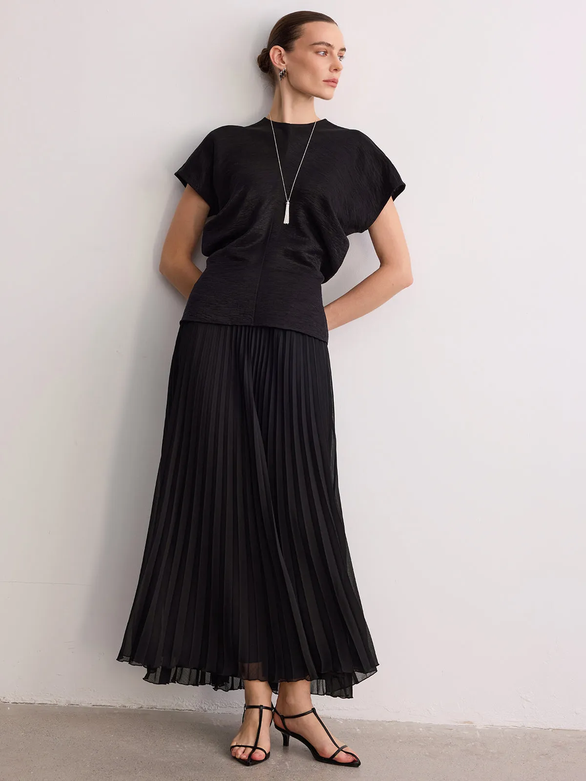 Textured Top & Pleated Maxi Skirt Set sold by COMMENSE product image thumbnail 2