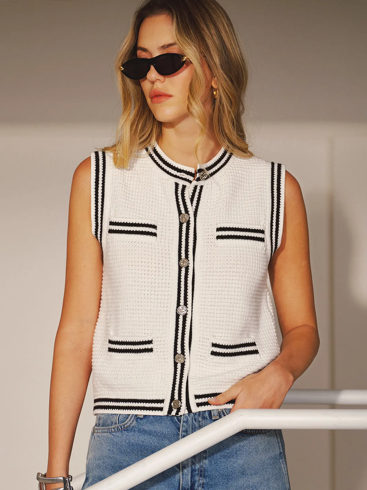 Contrast Trim Openwork Knit Vest sold by COMMENSE product image thumbnail 3