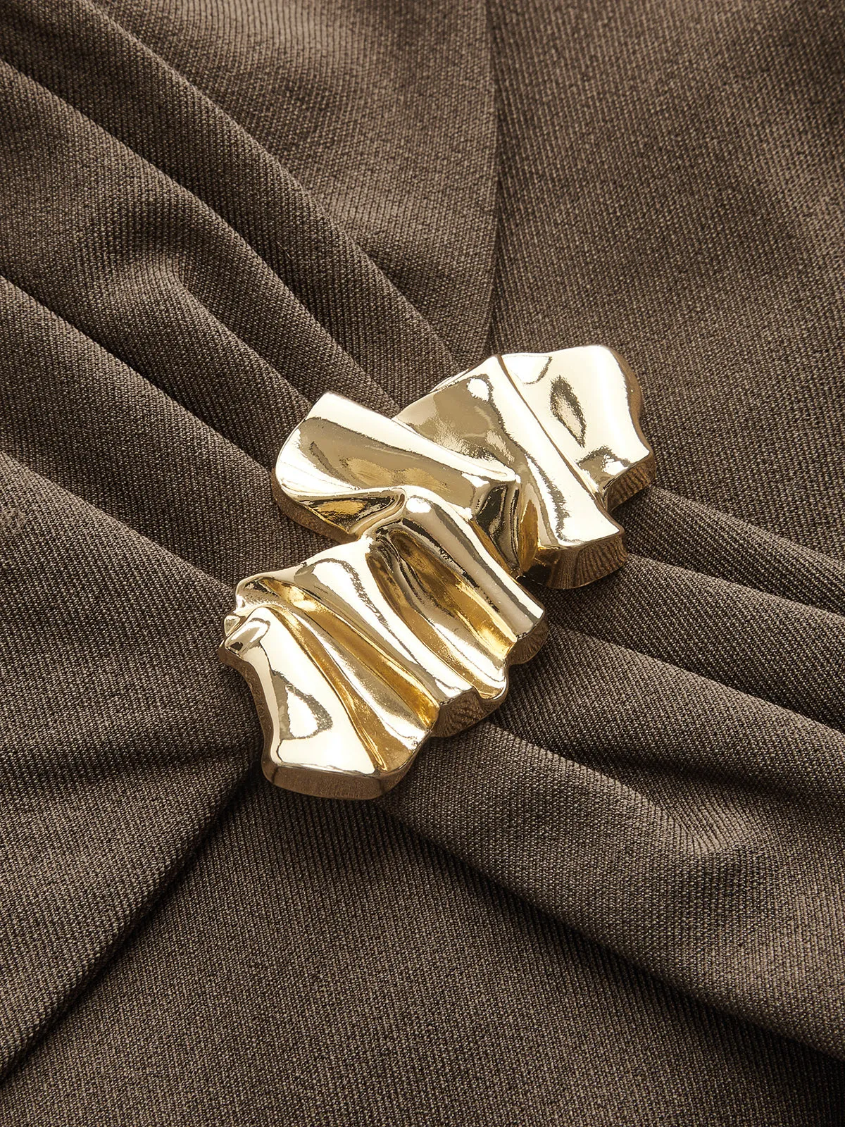 Deep V Cinched Waist Metal Buckle Vest sold by COMMENSE product image thumbnail 3