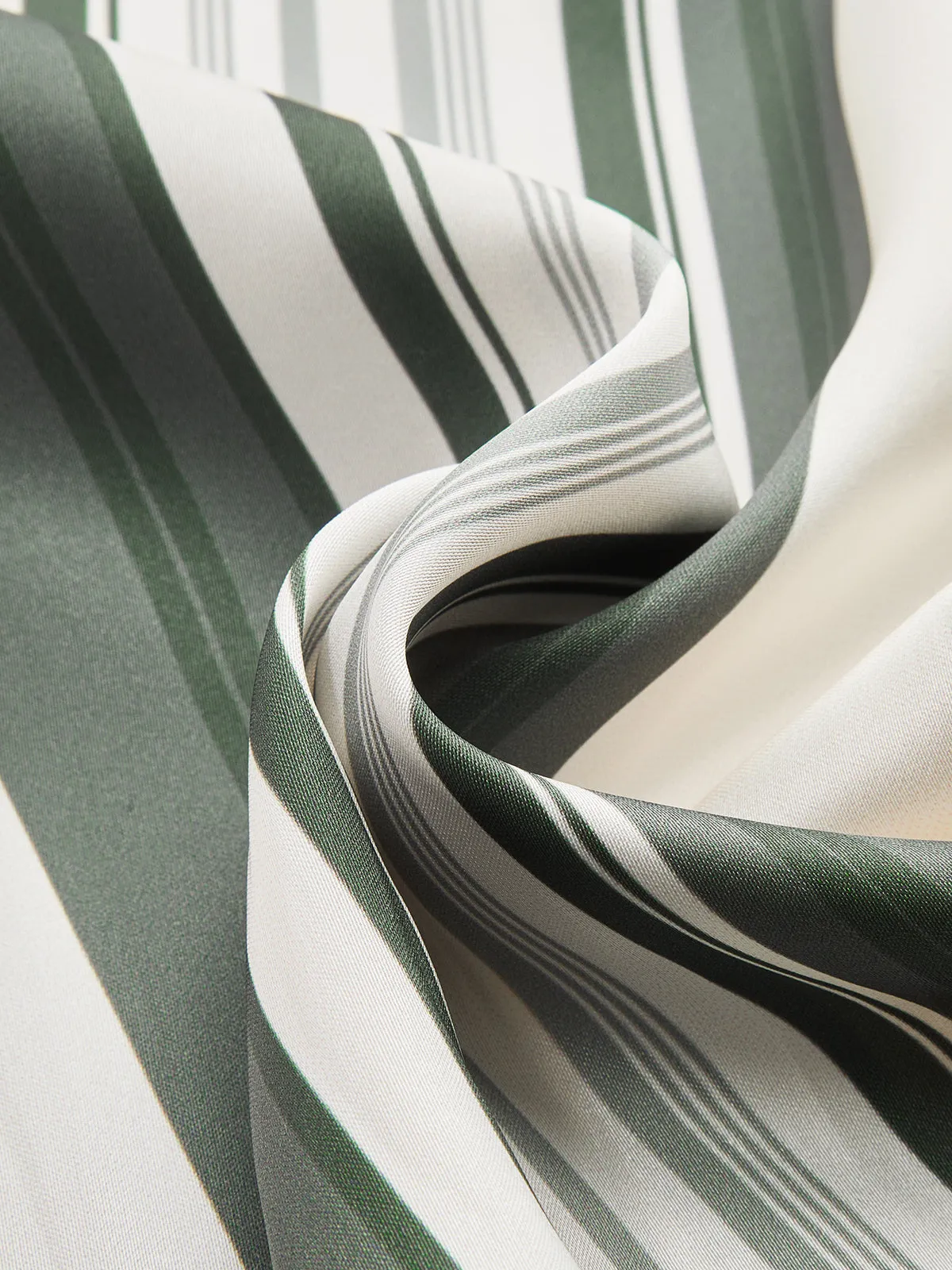 Geometric Print Shirt & Wide Leg Pants Set sold by COMMENSE product image thumbnail 5