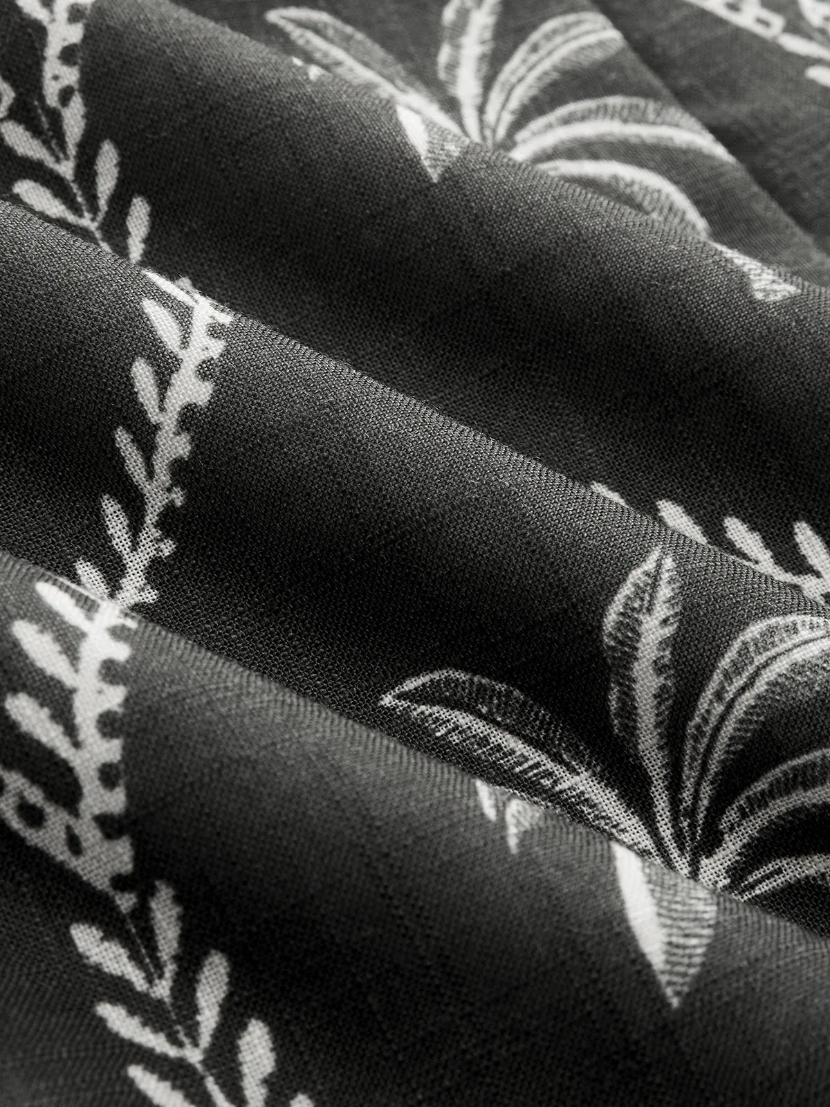 Sleeveless Palm Tree Print Mini Dress sold by COMMENSE product image thumbnail 4