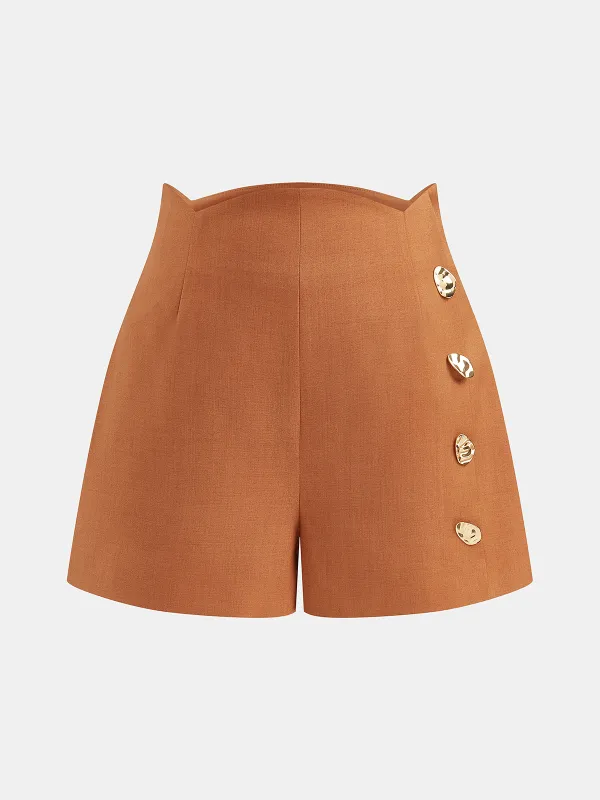 Mid-Waist Metal Detail Tailored Shorts made by COMMENSE