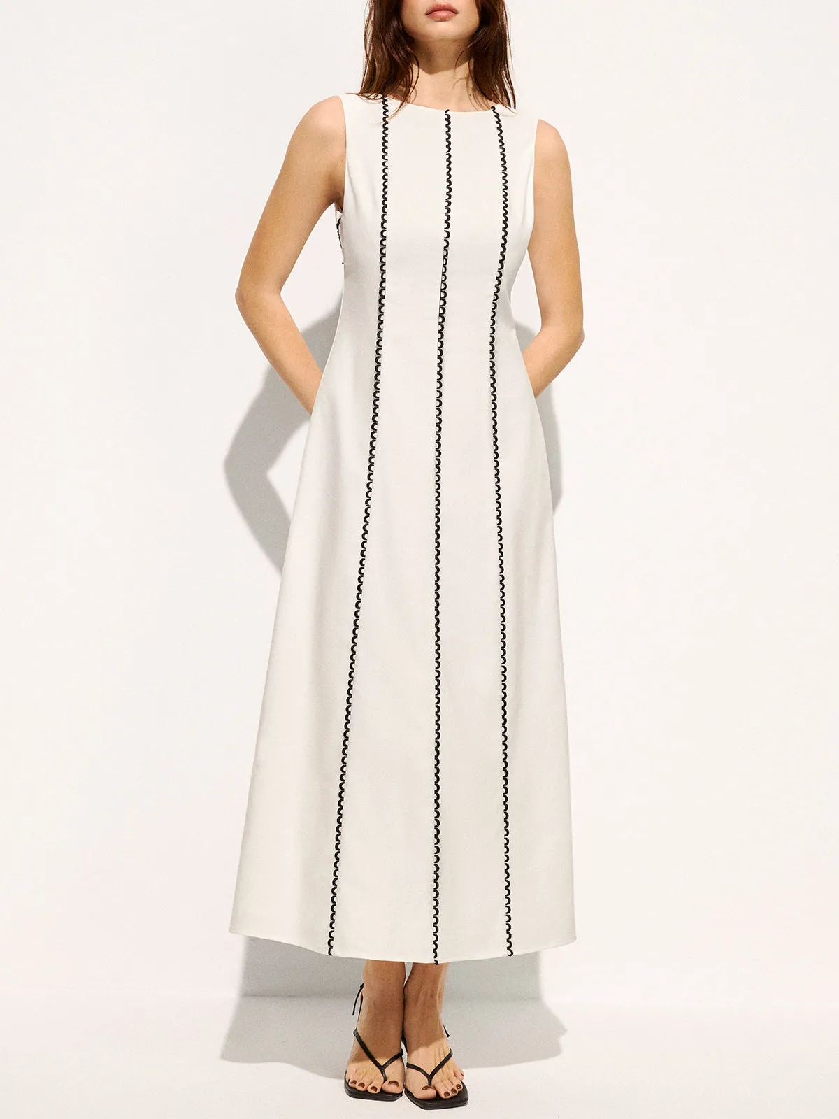 Linen Blend Sleeveless Wavy Trim Maxi Dress sold by COMMENSE product image thumbnail 3