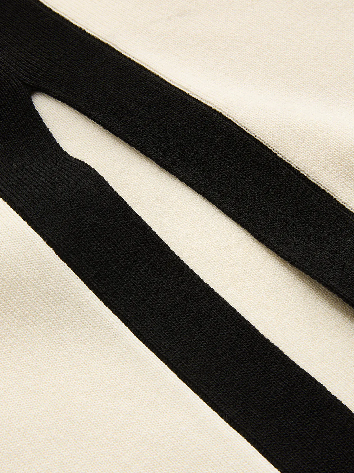 Contrast Trim Horsebit Sleeveless Knit Top sold by COMMENSE product image thumbnail 5