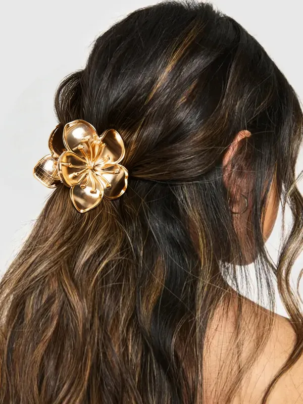 Flower Shaped Hair Claw Clip made by COMMENSE