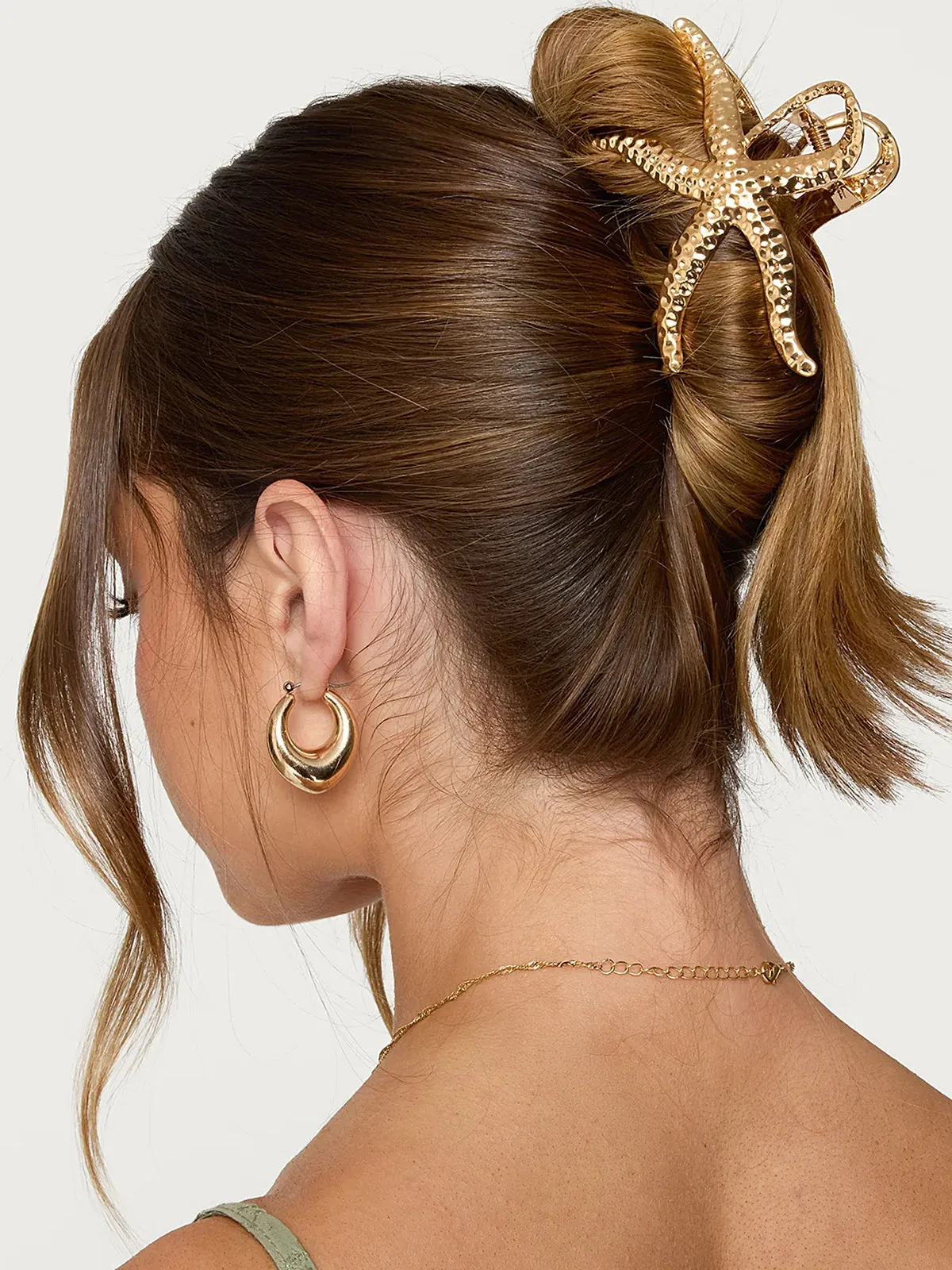 Large Starfish Metal Hair Claw sold by COMMENSE