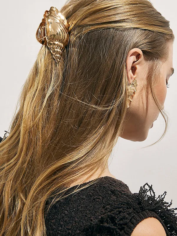 Conch Shell Shaped Metal Hair Claw made by COMMENSE