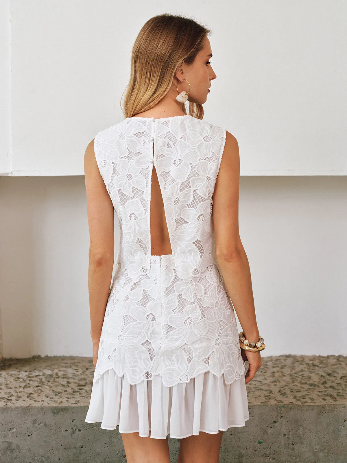 Sleeveless Floral Lace Ruffled Mini Dress sold by COMMENSE product image thumbnail 5