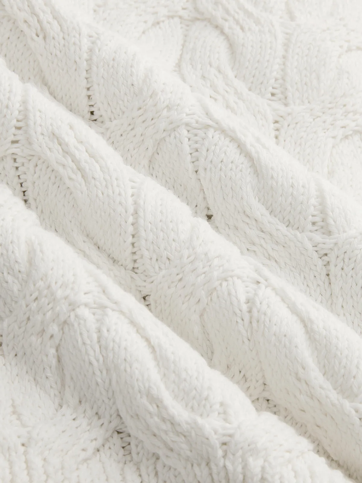 Sleeveless Metal Detail Cable Knit Top sold by COMMENSE product image thumbnail 4