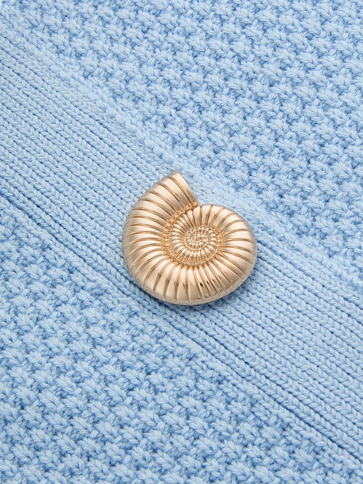 Spiral Button Textured Knit Sleeveless Vest sold by COMMENSE product image thumbnail 4