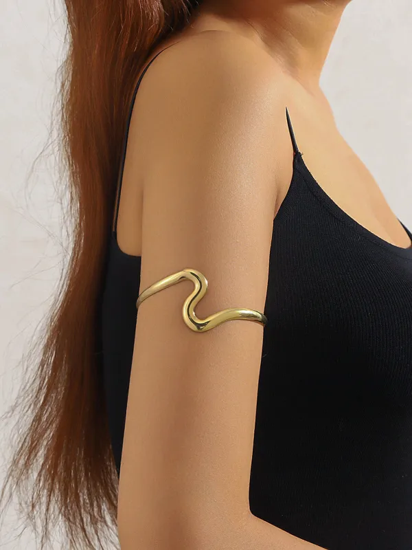 Irregular Wavy Upper Arm Cuff made by COMMENSE