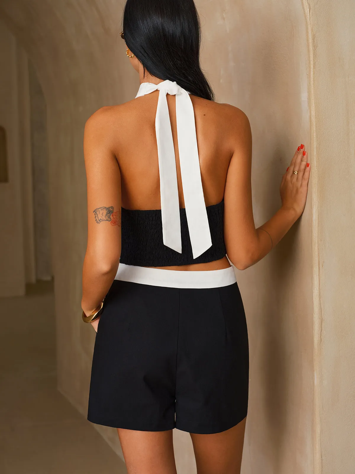 Contrast Trim Halter Crop Top & Shorts Set sold by COMMENSE product image thumbnail 2