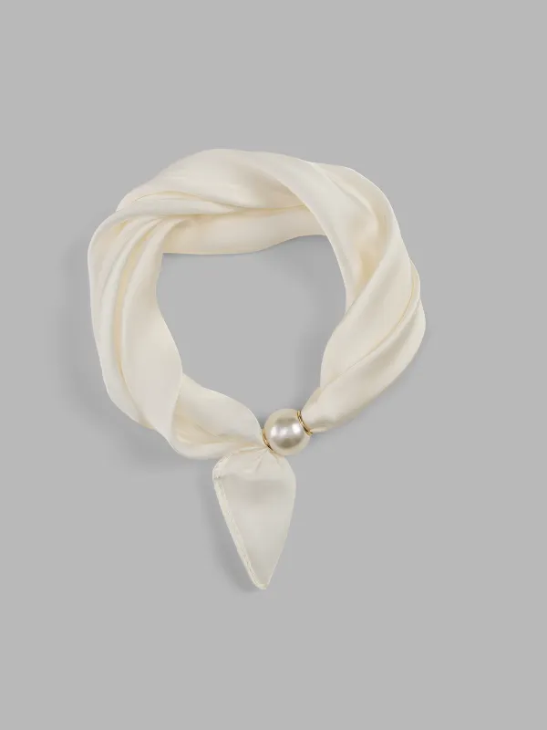 Pearl Magnetic Closure Solid Scarf made by COMMENSE
