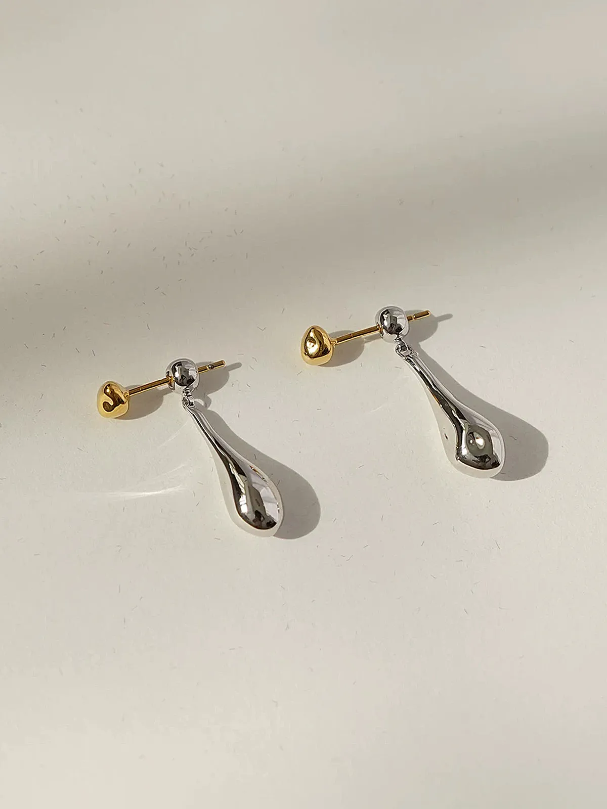 Minimalist Teardrop Dangle Earrings sold by COMMENSE product image thumbnail 4
