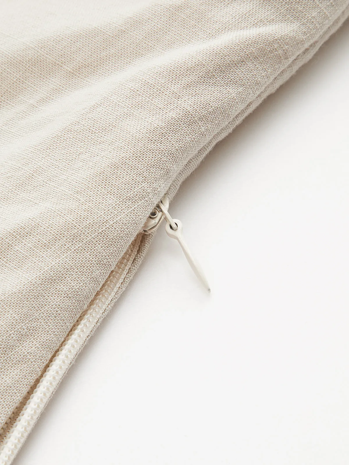 Lyocell Contrast Trim Ruched Top sold by COMMENSE product image thumbnail 3
