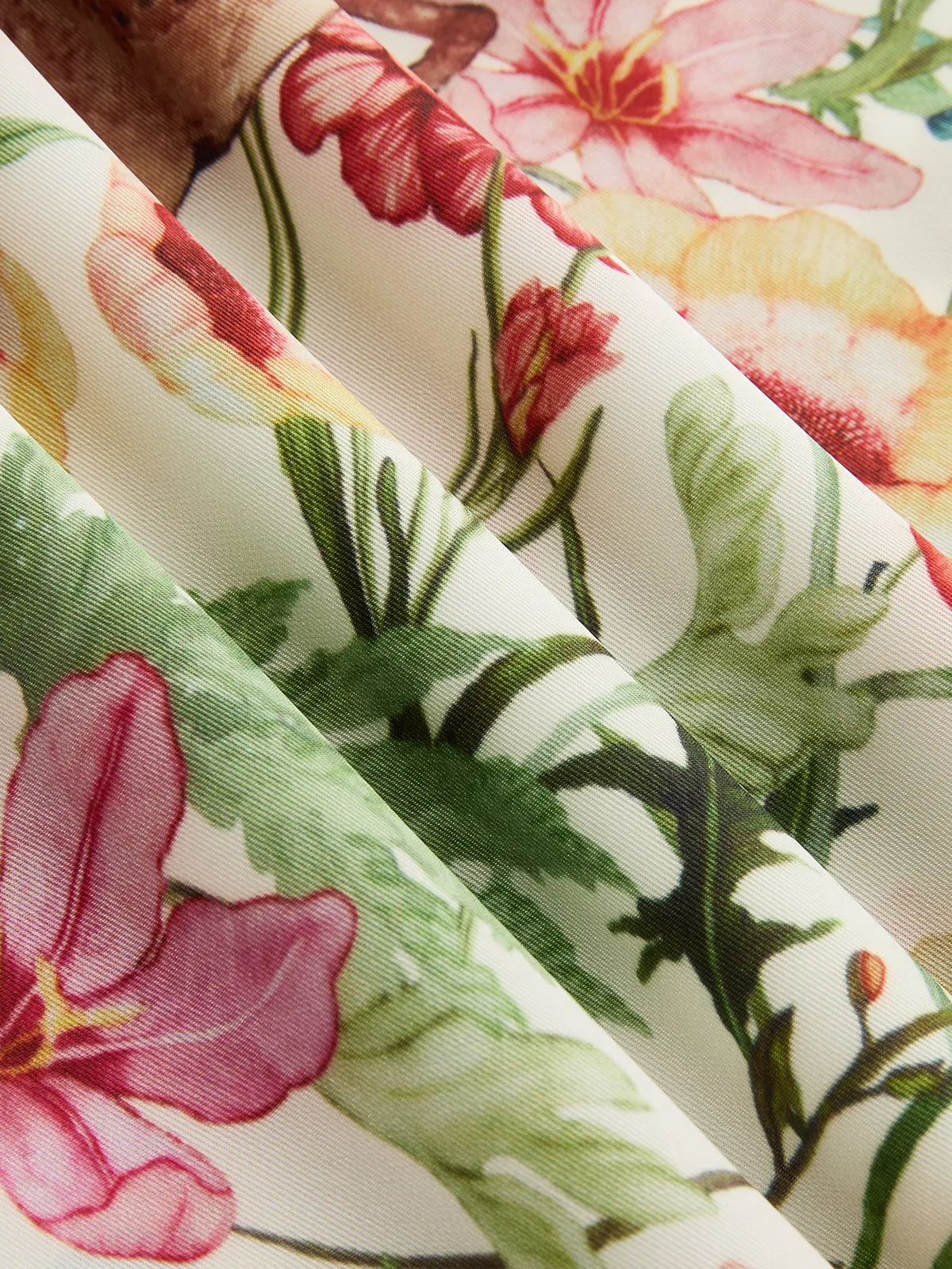 Contrast Trim Satin Floral Print Blouse sold by COMMENSE product image thumbnail 4