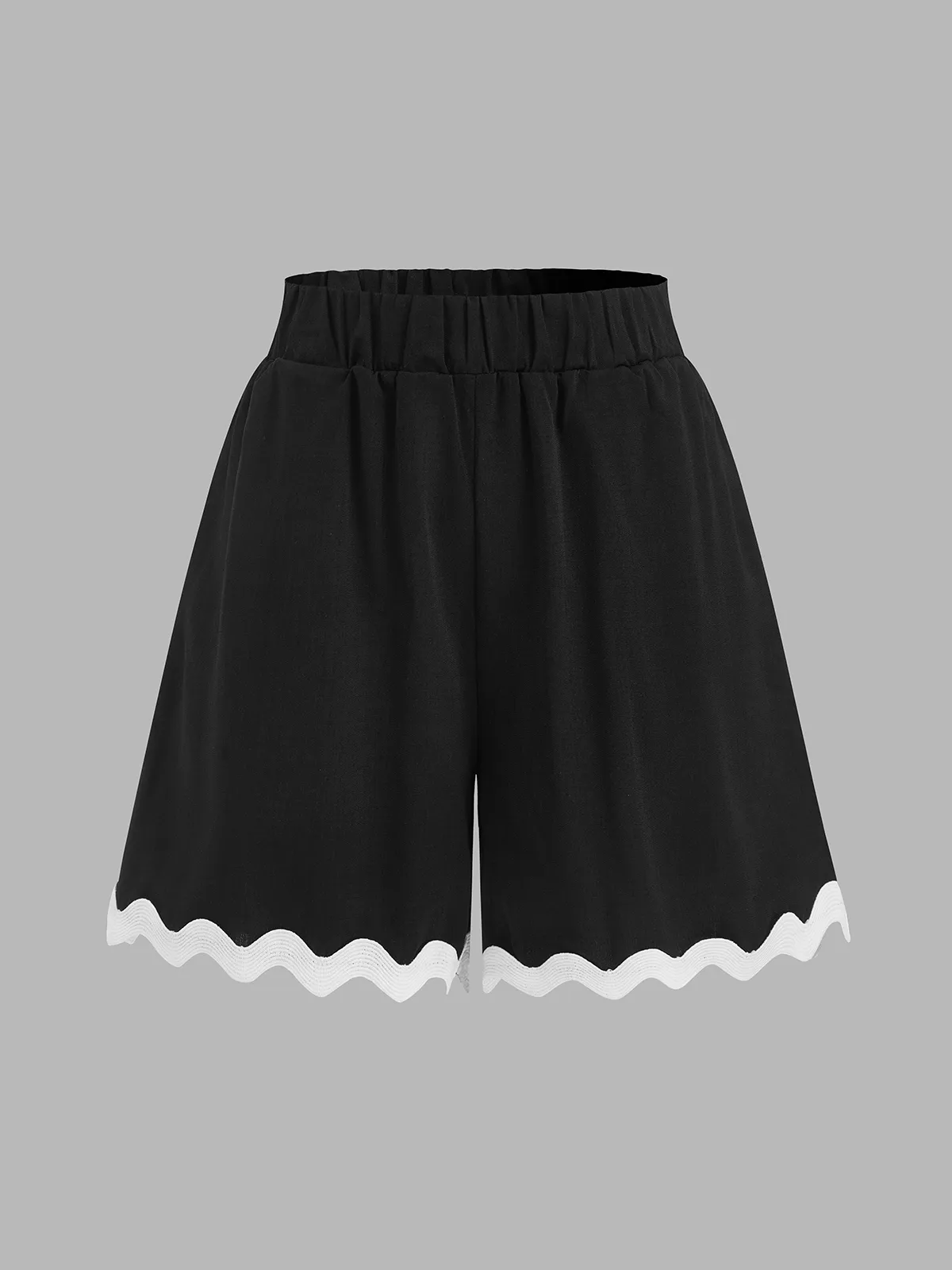 Contrast Scallop Trim Short Sleeve Top & Shorts Set sold by COMMENSE product image thumbnail 4