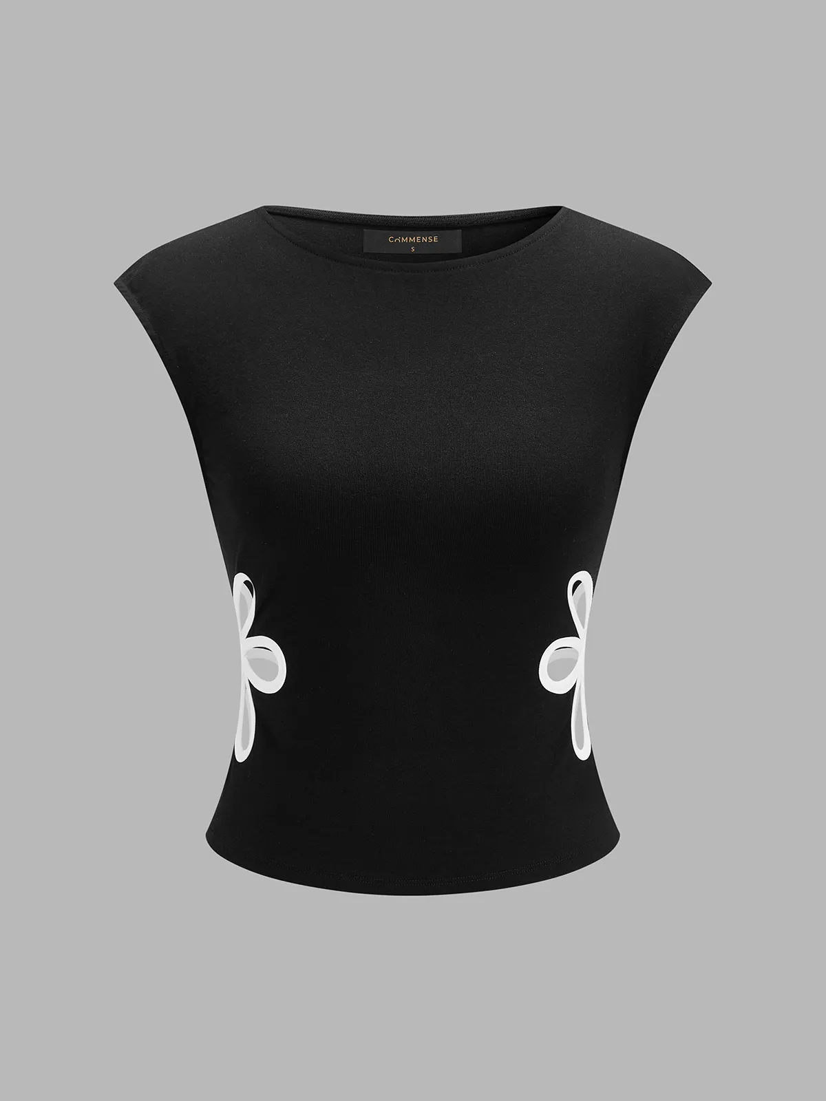 Flower Cutout Sleeveless Fitted Top sold by COMMENSE product image thumbnail 3