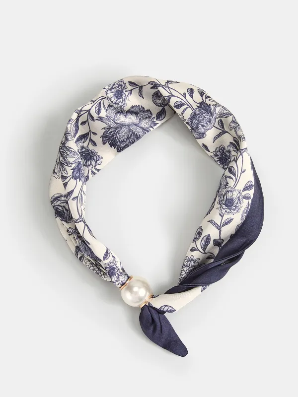 Pearl Magnetic Closure Floral Print Scarf made by COMMENSE