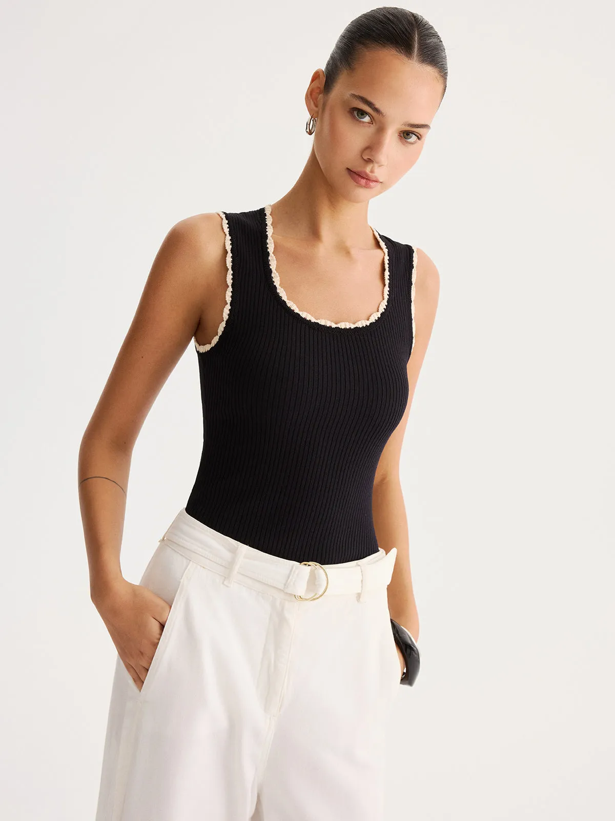 Ribbed Scallop Trim Knit Tank Top sold by COMMENSE product image thumbnail 4