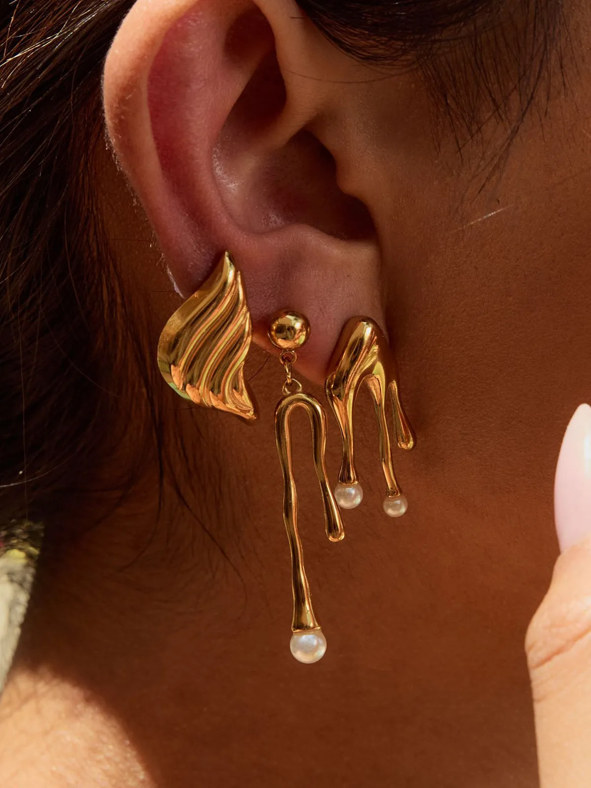 Lava Drip Pearl Dangle Earrings sold by COMMENSE product image thumbnail 3