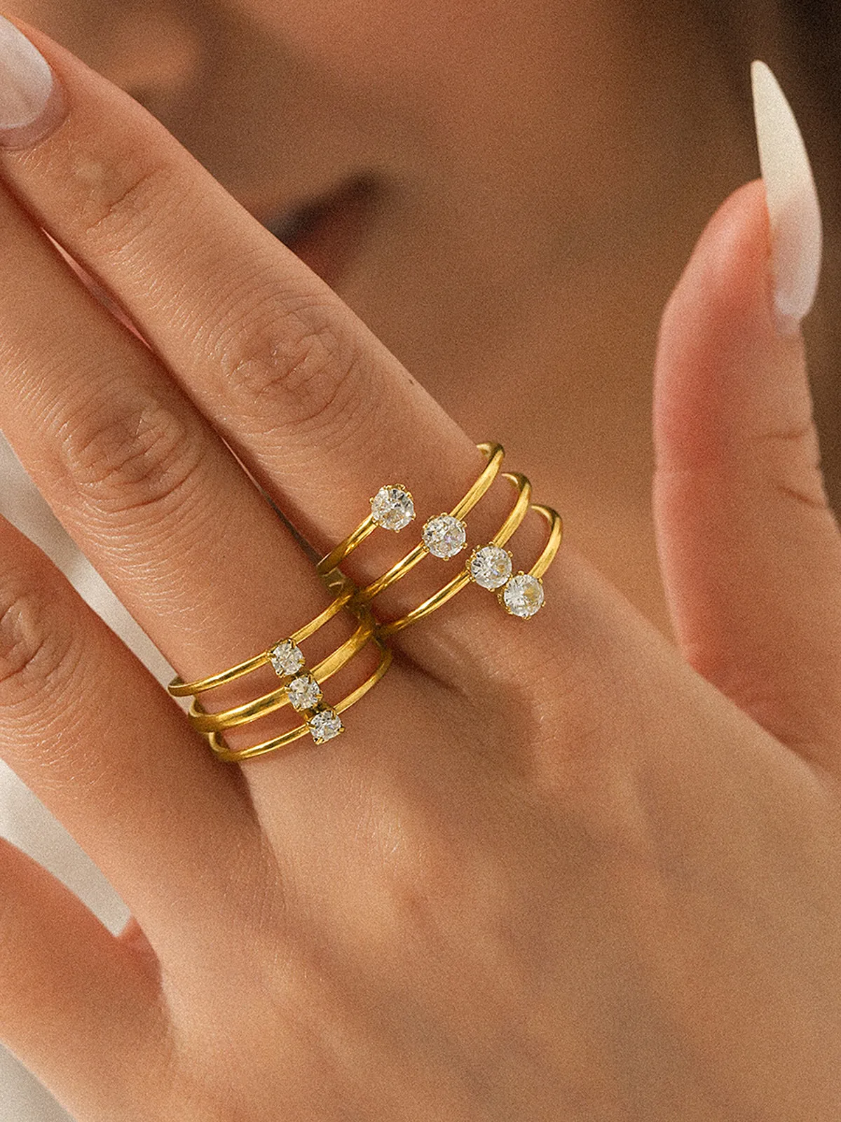 Four Clear Crystal Spiral Wrap Ring sold by COMMENSE product image thumbnail 2