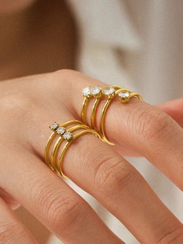 Four Clear Crystal Spiral Wrap Ring made by COMMENSE