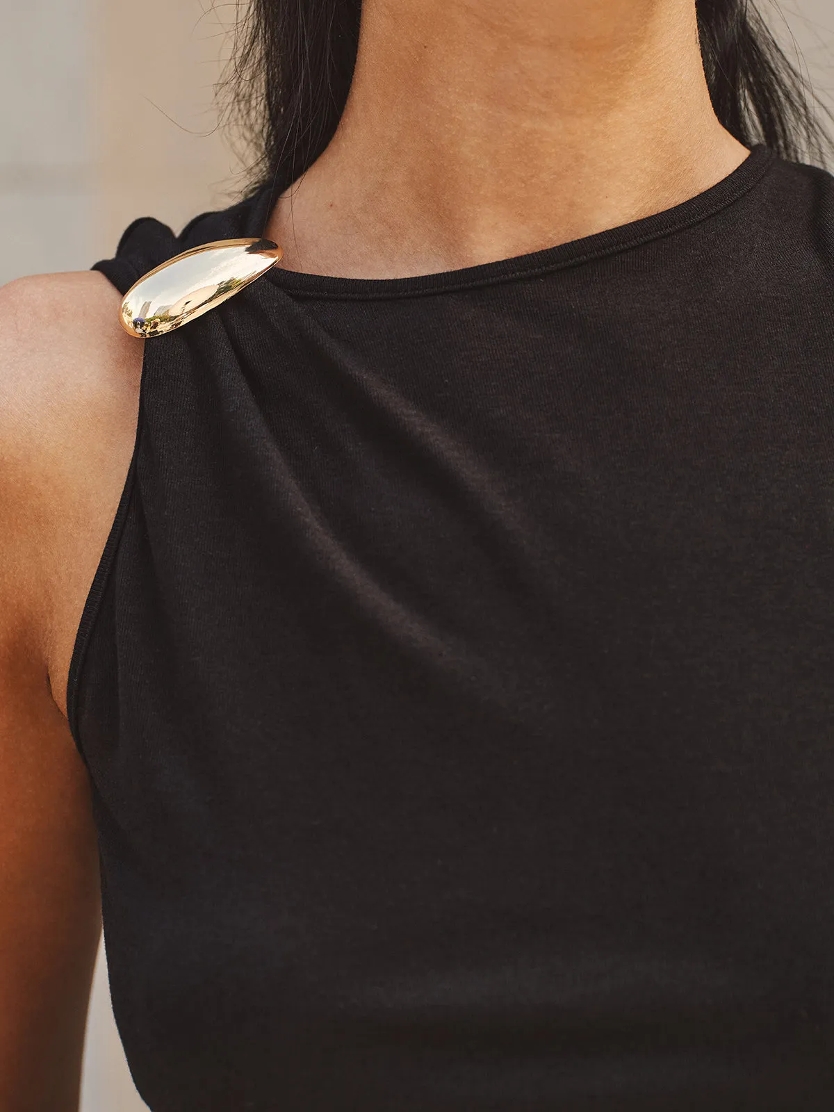 Metal Detail Sleeveless Tank Top sold by COMMENSE product image thumbnail 4