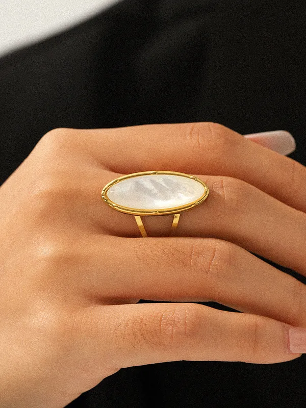 Oval Mother Of Pearl Statement Ring made by COMMENSE