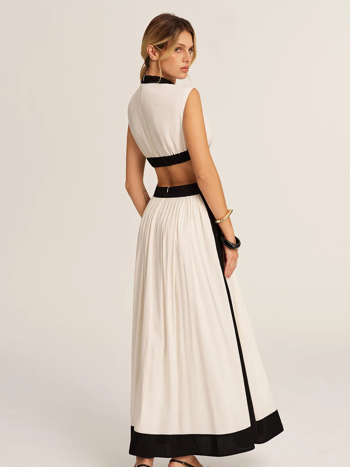 Color Block Cutout Pocketed Maxi Dress sold by COMMENSE product image thumbnail 5