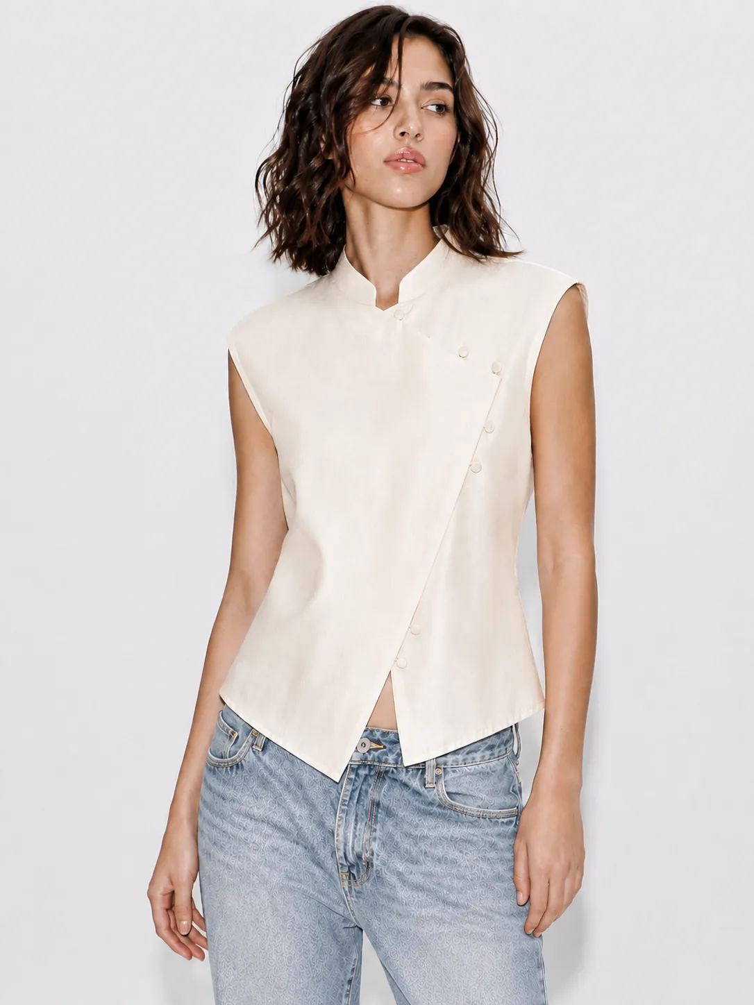 Sleeveless Mandarin Collar Asymmetric Blouse sold by COMMENSE product image thumbnail 2