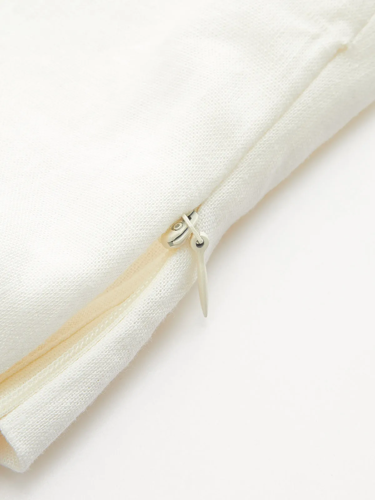 Tie-Neck Sleeveless Linen Blend Blouse sold by COMMENSE product image thumbnail 5