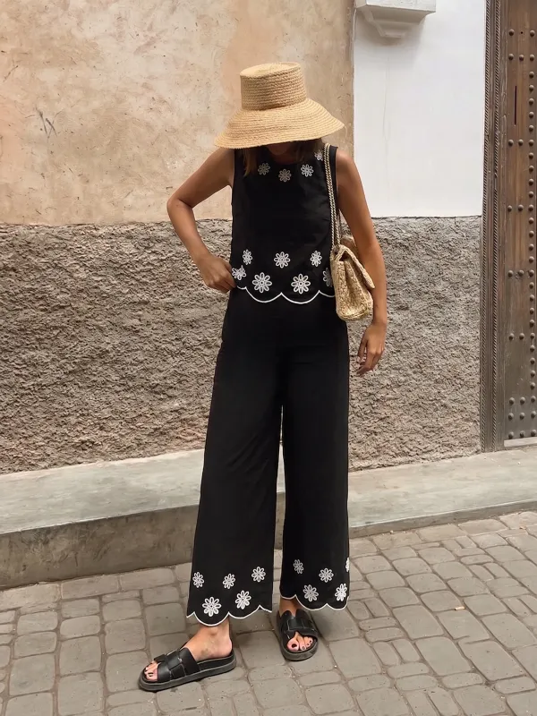 Embroidery Flower Sleeveless Top & Pants Set made by COMMENSE