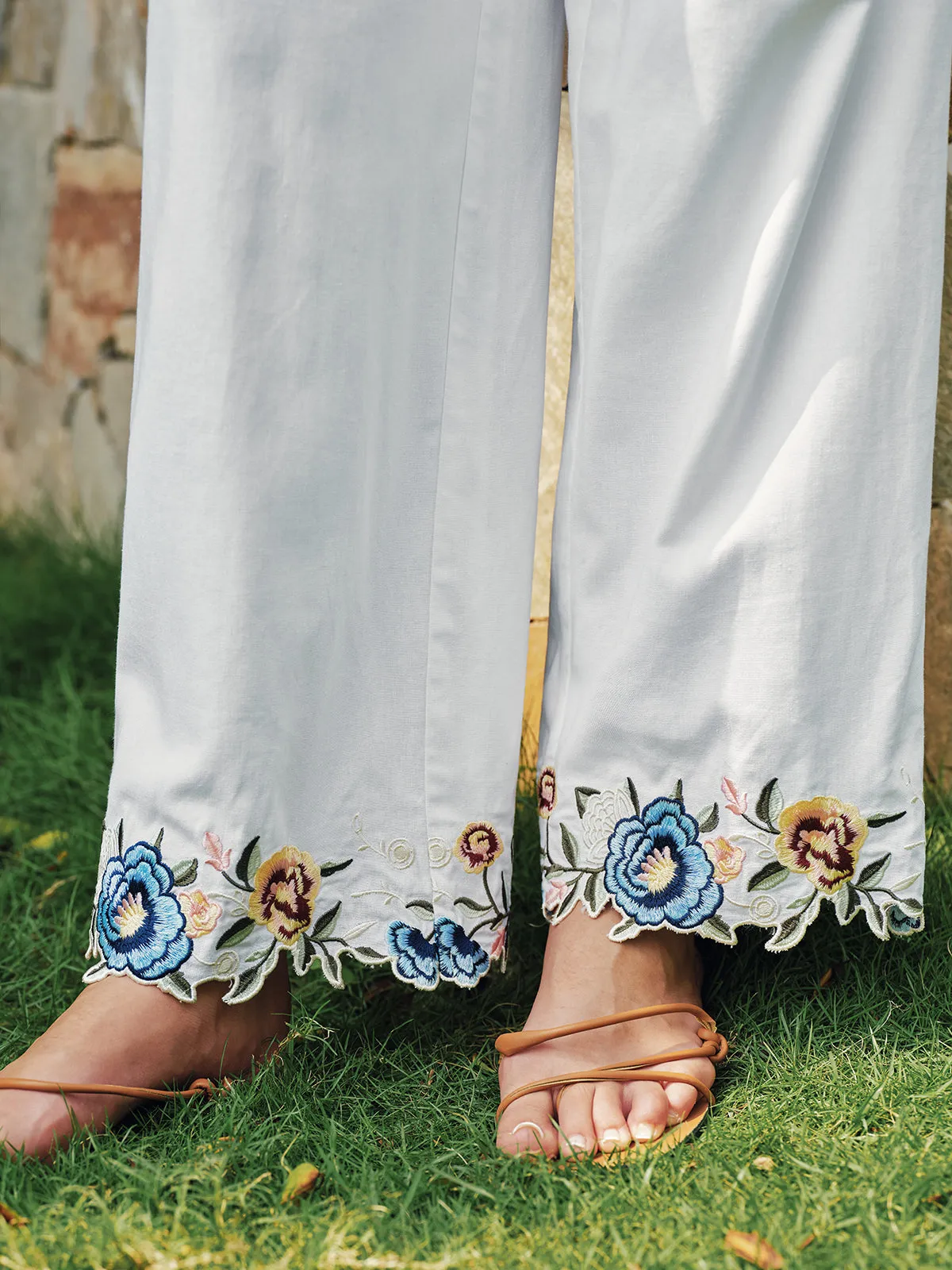 Floral Embroidered Linen Blend Top & Pants Set sold by COMMENSE product image thumbnail 5
