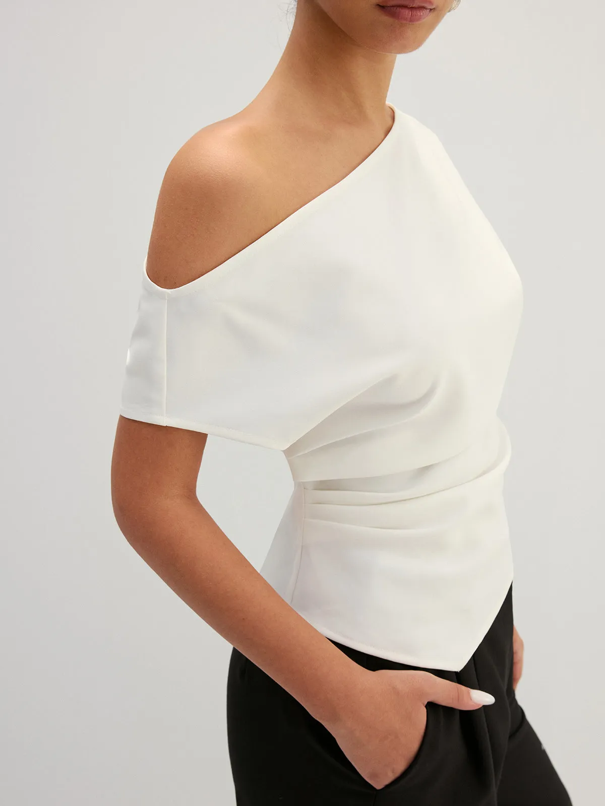 Asymmetric Off Shoulder Ruched Fitted Blouse sold by COMMENSE product image thumbnail 5