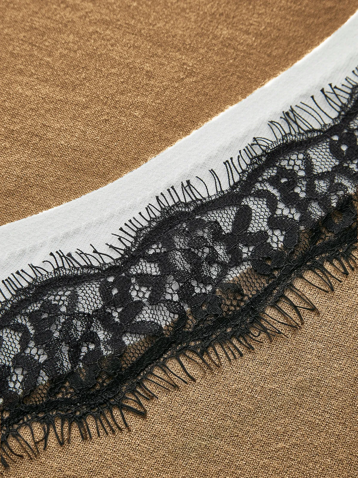 Lace Trim Contrast V Neck Sleeveless Knit Vest sold by COMMENSE product image thumbnail 4