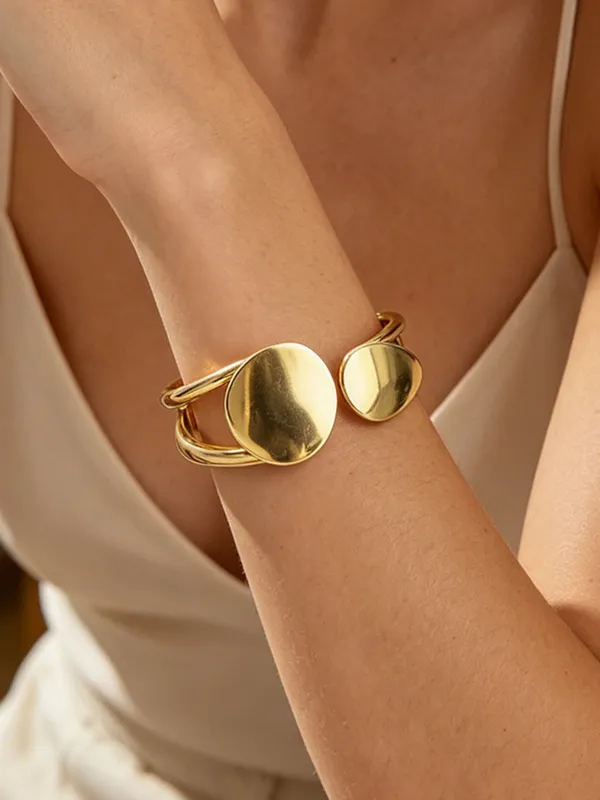Double Disc Open Bangle Bracelet made by COMMENSE