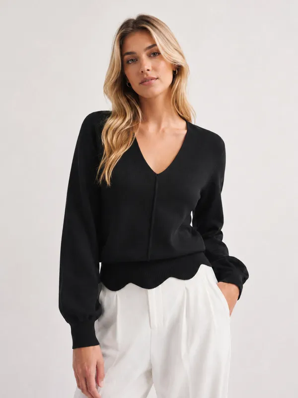 Scalloped Hem V‑Neck Knit Top made by COMMENSE