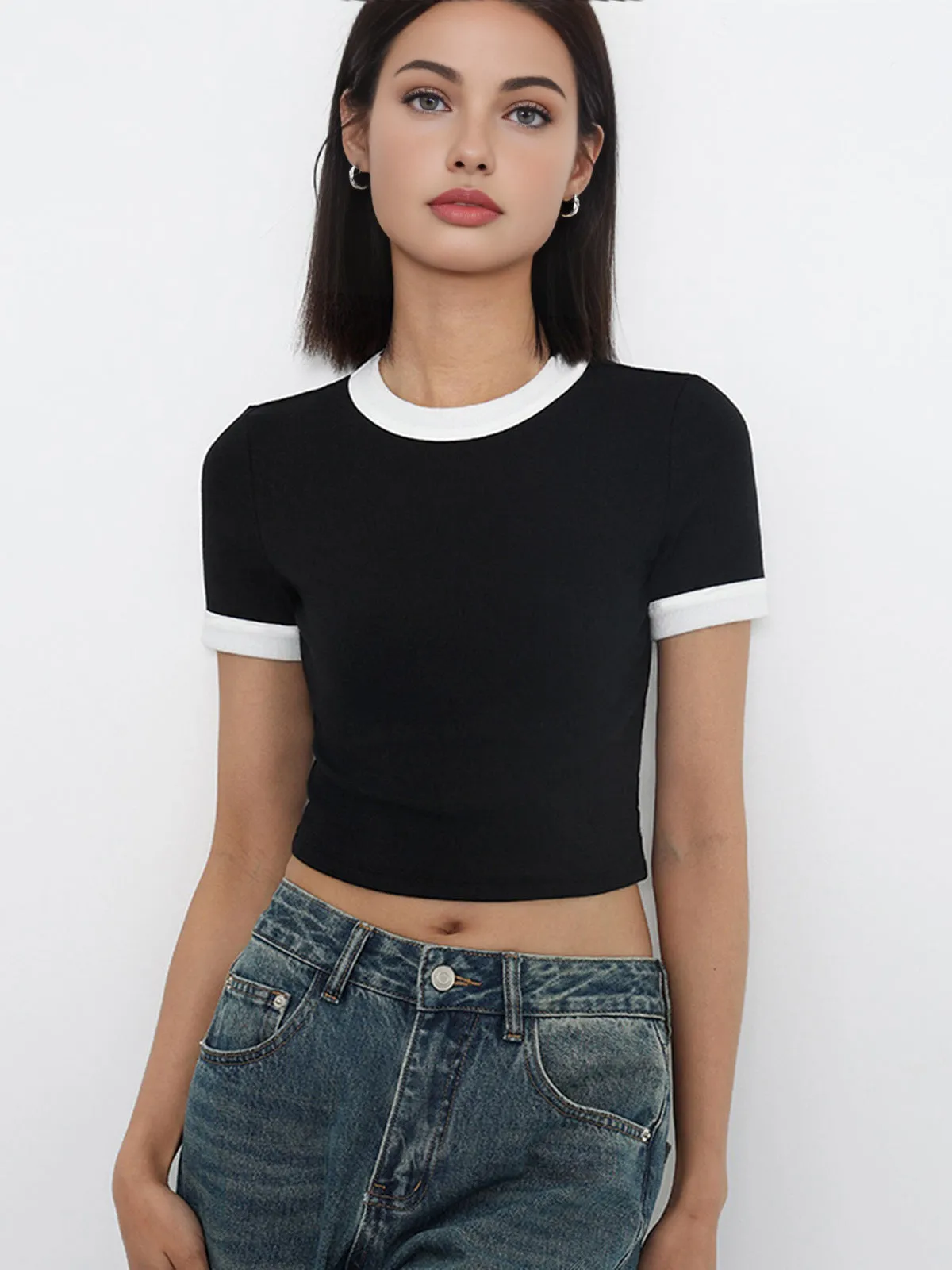 Cotton Contrast Trim Cropped Top sold by COMMENSE product image thumbnail 4