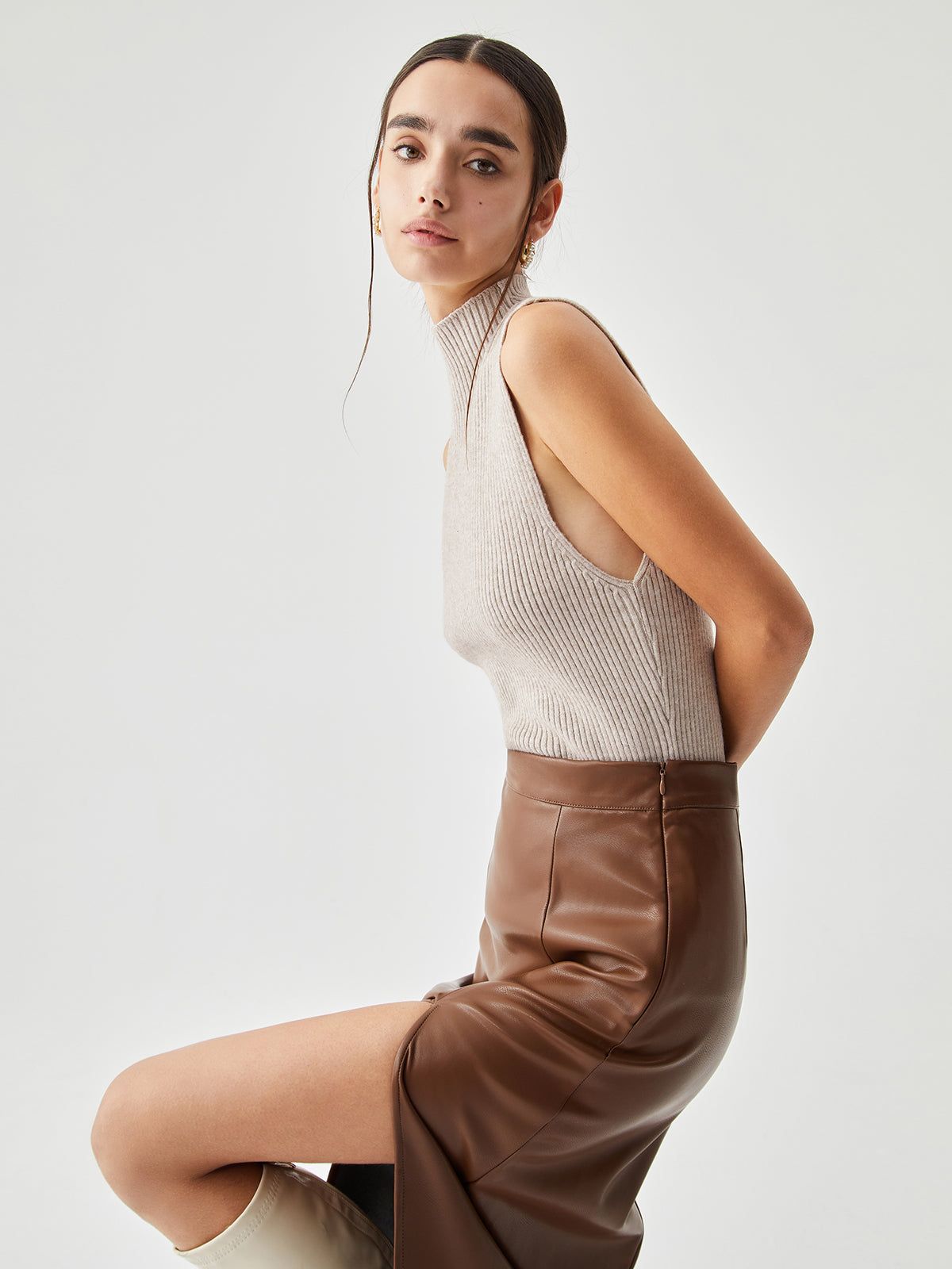 Elegant Mock Neck Ribbed Knit Sleeveless Sweater sold by COMMENSE product image thumbnail 5