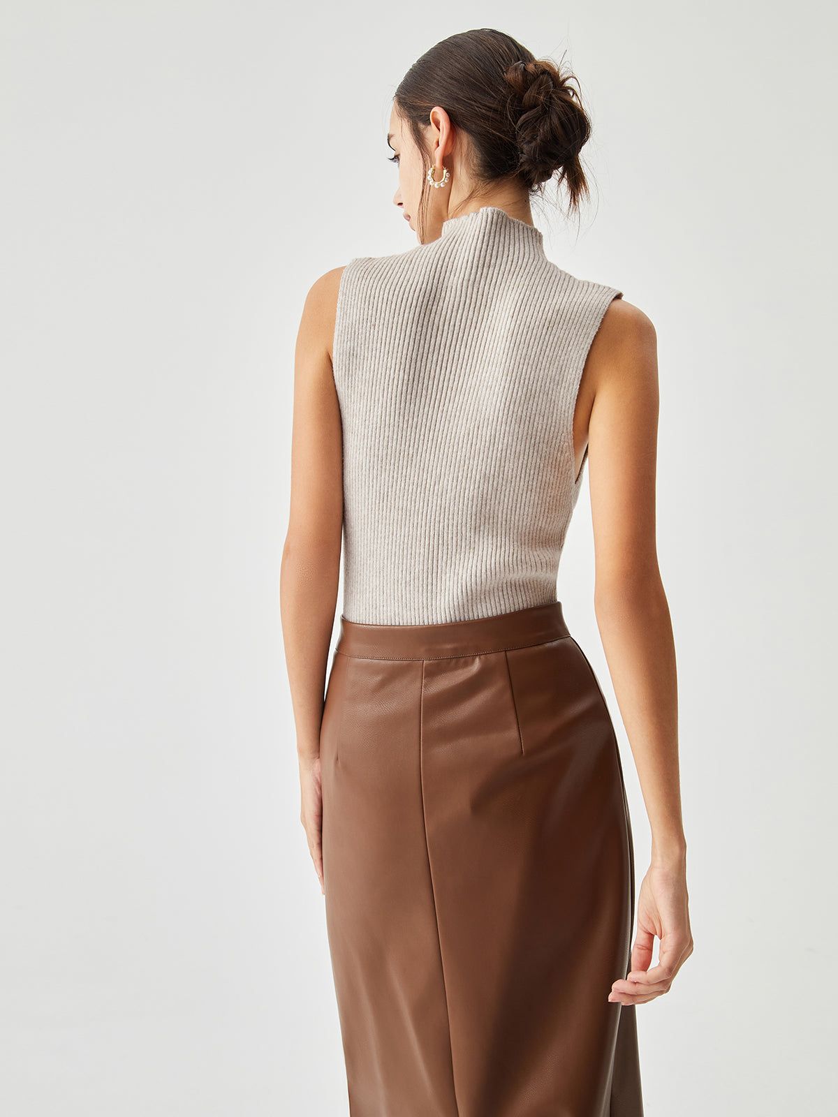 Elegant Mock Neck Ribbed Knit Sleeveless Sweater sold by COMMENSE product image thumbnail 3